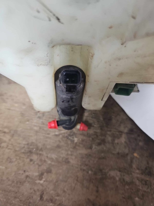 Washer Bottle FORD EXPEDITION 98 99 00 01 02
