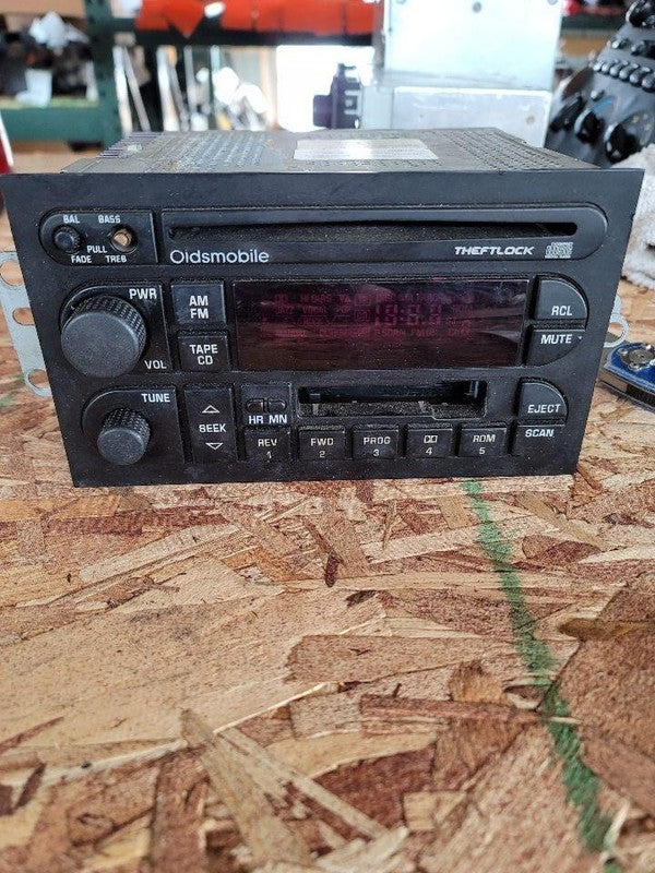Audio & Visual Equip.(radio) OLDS INTRIGUE 98 99 00