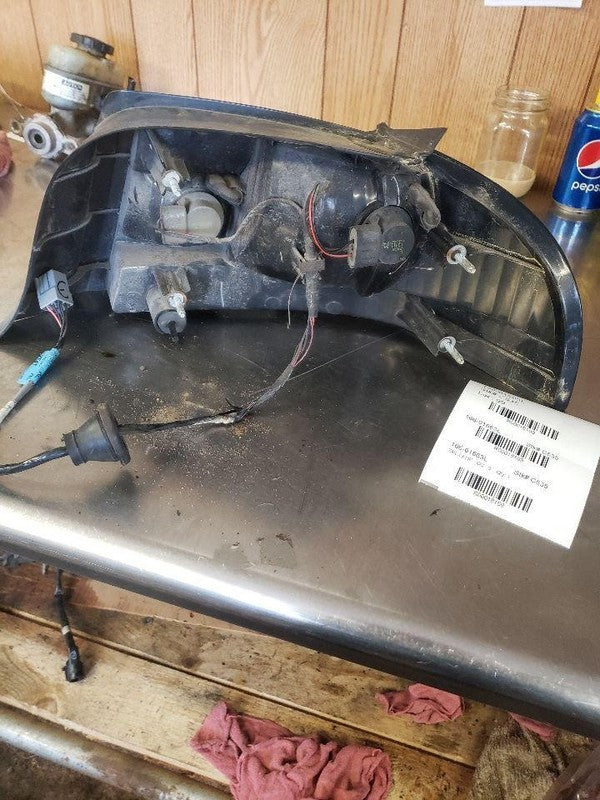 Tail Light Assembly MERCURY SABLE Left 00 01 02 03