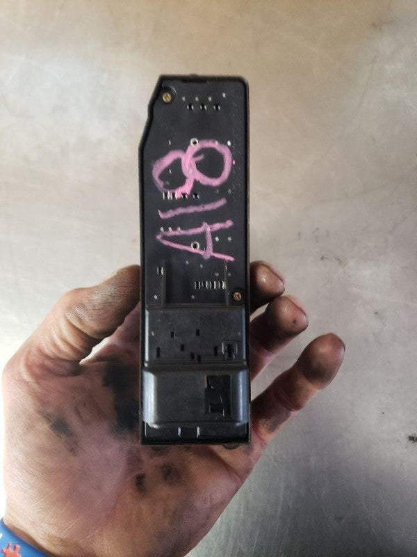 Door Switch Front TOYOTA CAMRY 02 03 04 05 06