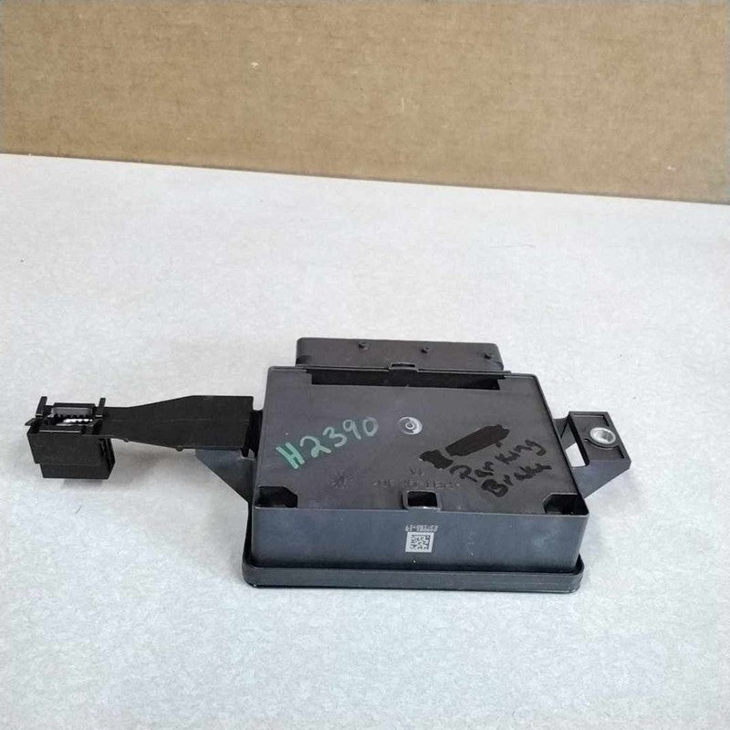 2015-2018 Jeep Cherokee Chassis Brain Box Parking Brake OEM #68265141A