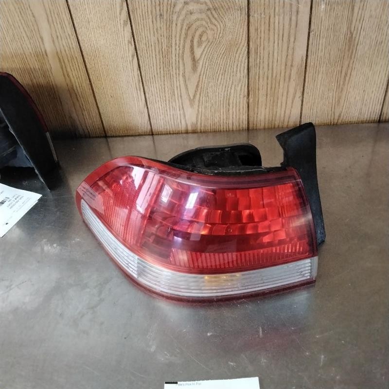 Tail Light Assembly HONDA ACCORD Left 01 02
