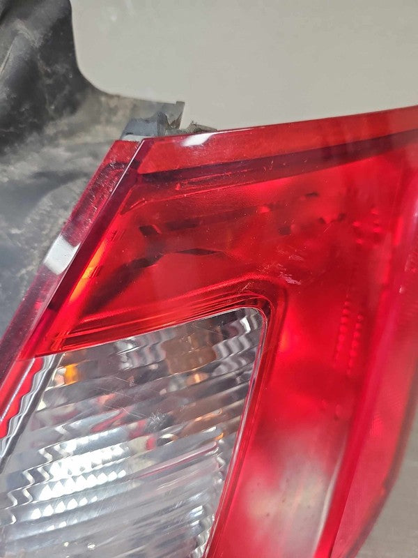 Tail Light Assembly FORD TAURUS Right 10 11 12