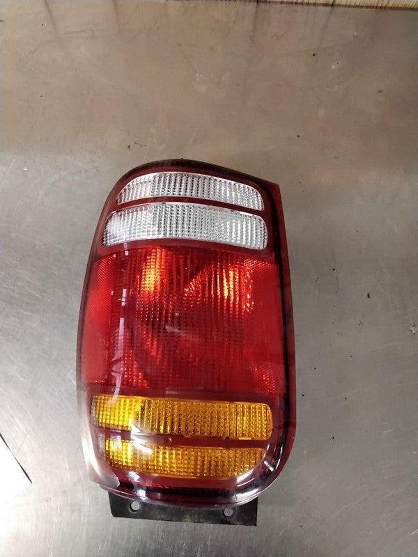 Tail Light Assembly FORD EXPLORER Right 98 99 00 01