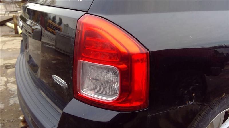 Tail Light Assembly JEEP COMPASS Right 11 12 13