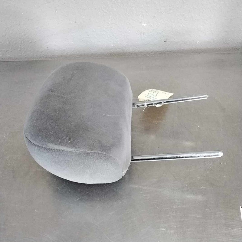 2000-2004 Headrest Ford Focus right side Graphite OEM# YS4Z54611A08AAD