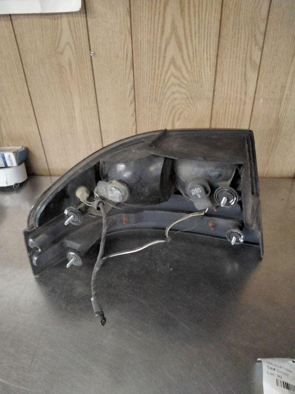 Tail Light Assembly DODGE INTREPID Right 93 94 95 96 97