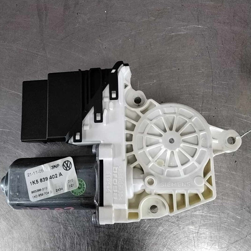 2005-2008 Jetta Except GLI Rear Right Power Window Motor OEM#1K0959704