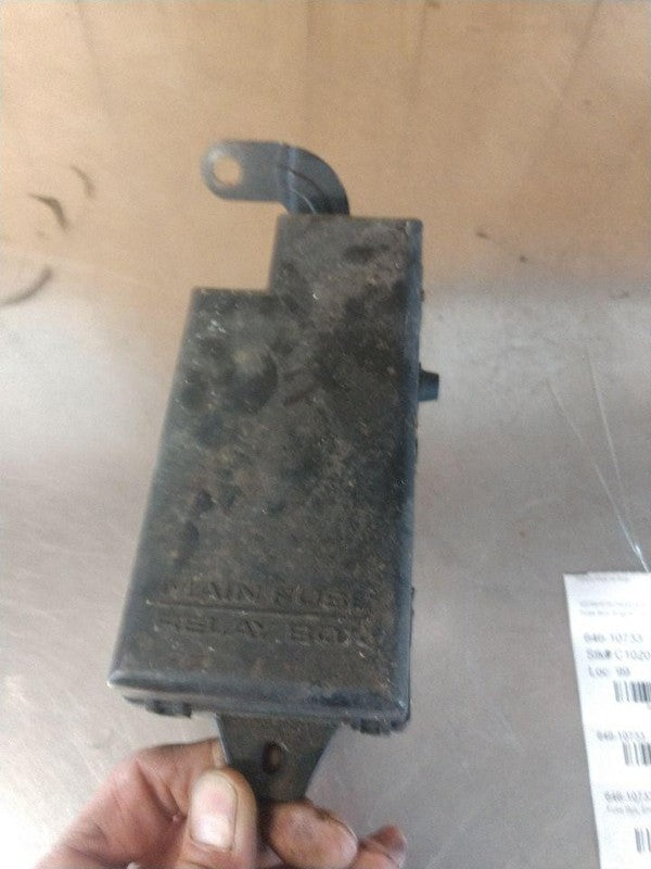 2002-2005 Subaru Legacy Engine Fuse Box OEM#82231AE07C