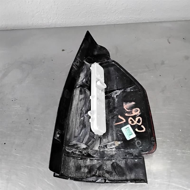 Tail Light Assembly GMC ENVOY Left 02 03 04 05 06 07 08 09
