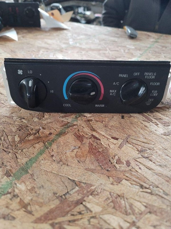 Heater A/c Control FORD PICKUP F150 99 00 01 02 03 04