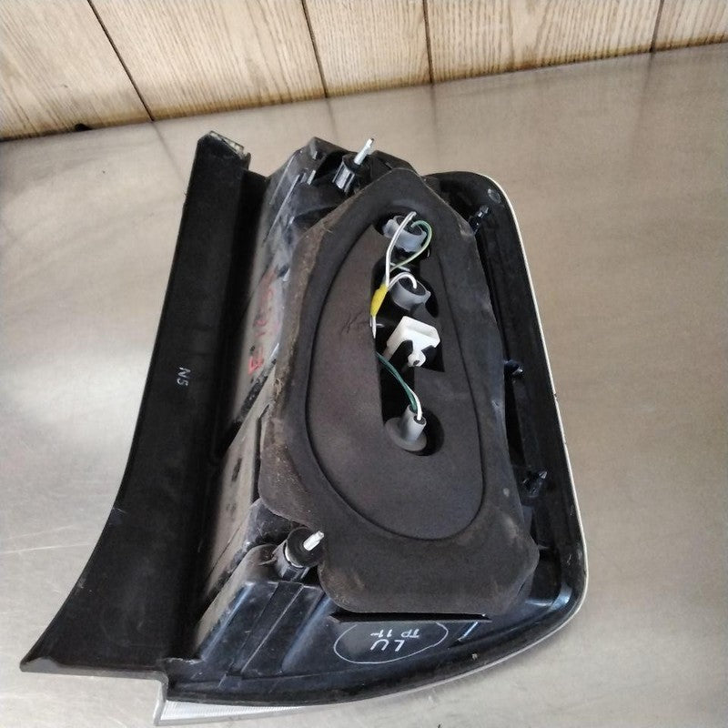 Tail Light Assembly TOYOTA PRIUS Left 04 05 06 07 08 09