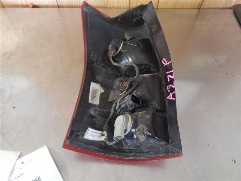 Tail Light Assembly SATURN VUE Right 02 03 04 05 06 07