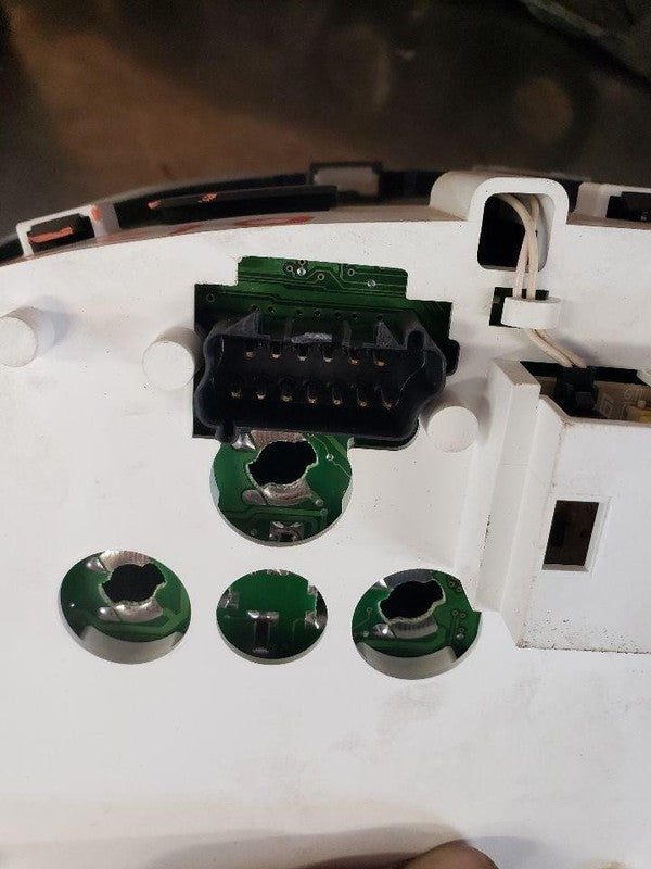Speedometer CHRYSLER TOWN CNTRY 03
