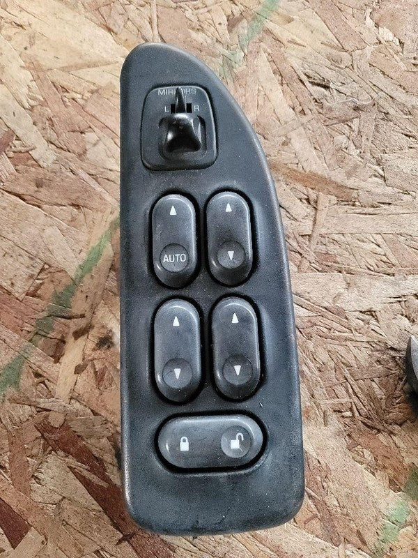Door Switch Front FORD WINDSTAR 00 01 02 03