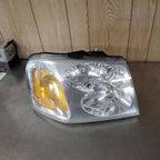 Headlamp Assembly GMC ENVOY Right 02 03 04 05 06 07 08 09