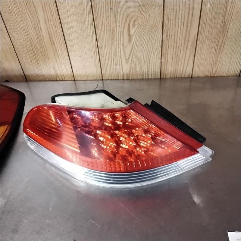 Tail Light Assembly BMW 745I Left 02 03 04 05
