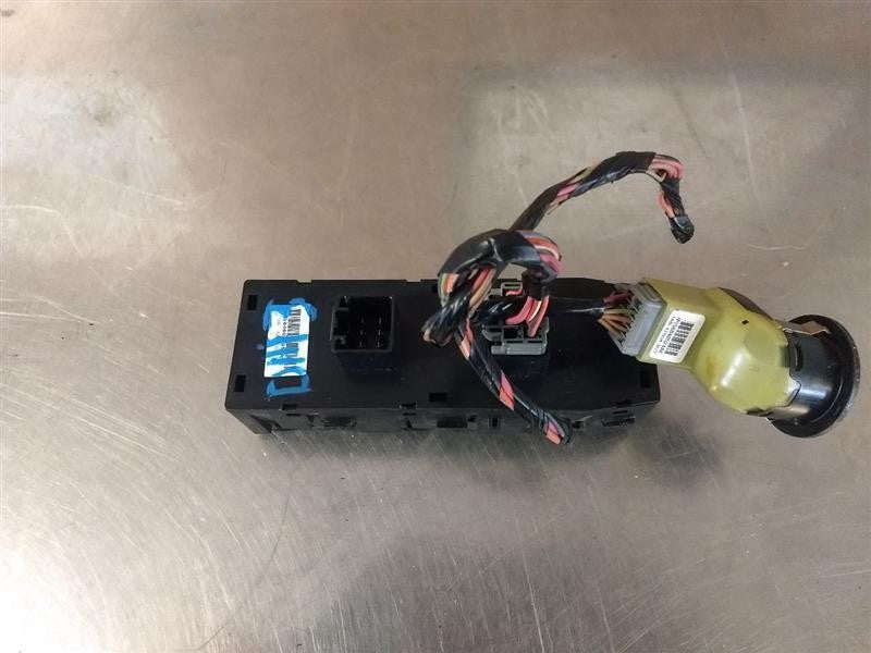Door Switch Front CHRYSLER 300 06