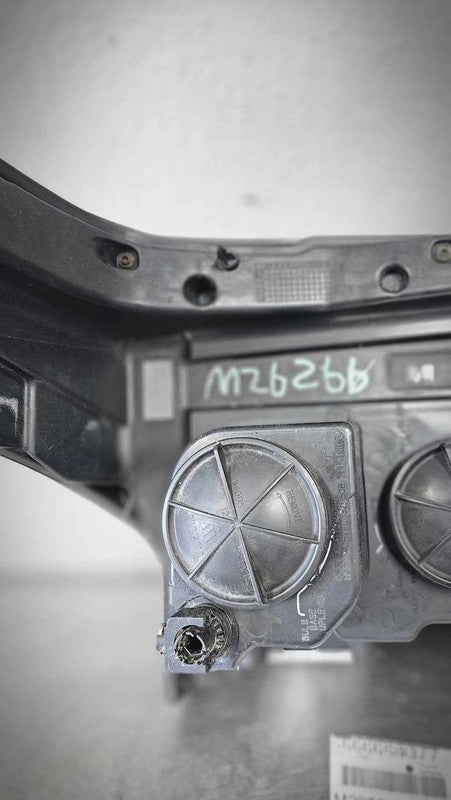 2015-2020 GMC Yukon Denali XL 1500 Right Headlamp Assembly OEM# 845640