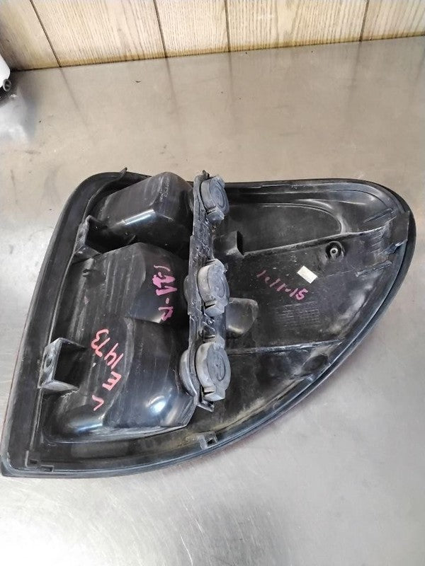 Tail Light Assembly DODGE CARAVAN Left 01 02 03