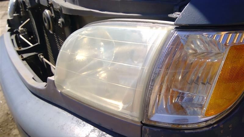 Headlamp Assembly TOYOTA TUNDRA Left 00 01 02 03 04