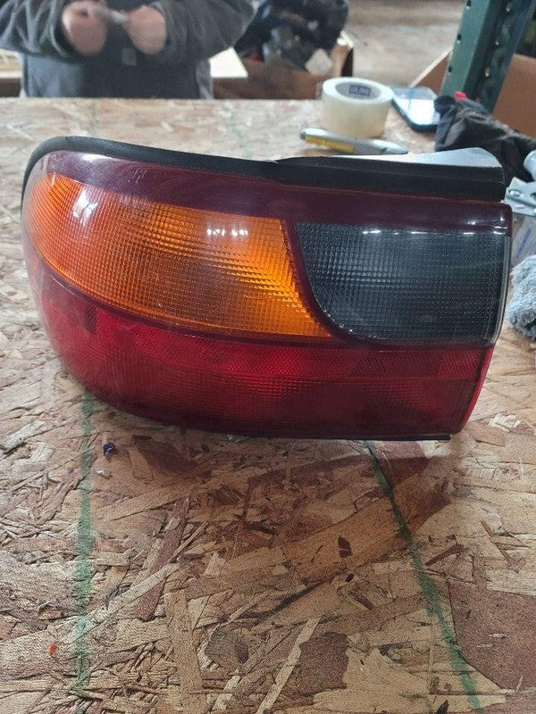 Tail Light Assembly CHEVY MALIBU Left 97 98 99 00 01 02 03 04 05