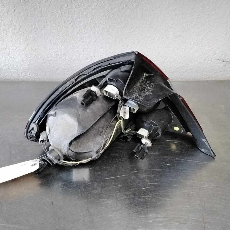 2005-2009 Buick Lacrosse Right Tail Light Assembly OEM# 25918363