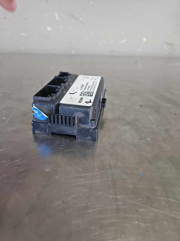 2015-2019 GMC Yukon XL 1500 Transfer Case Chassis Brain Box OEM# 84219