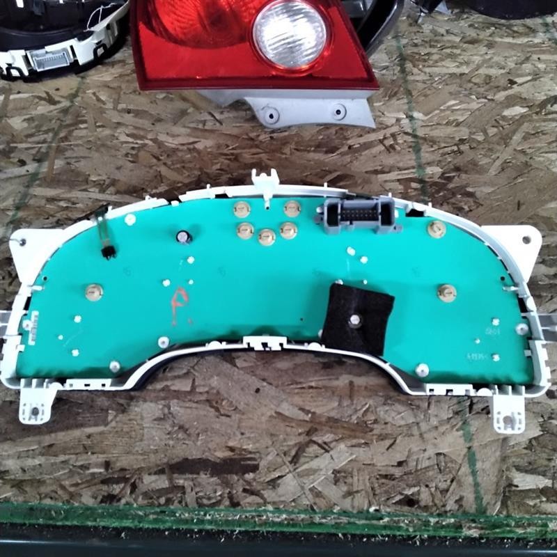 Speedometer SATURN VUE 02 03