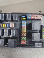 2006-2007 Dodge Charger Engine Fuse Box OEM#05161486AA