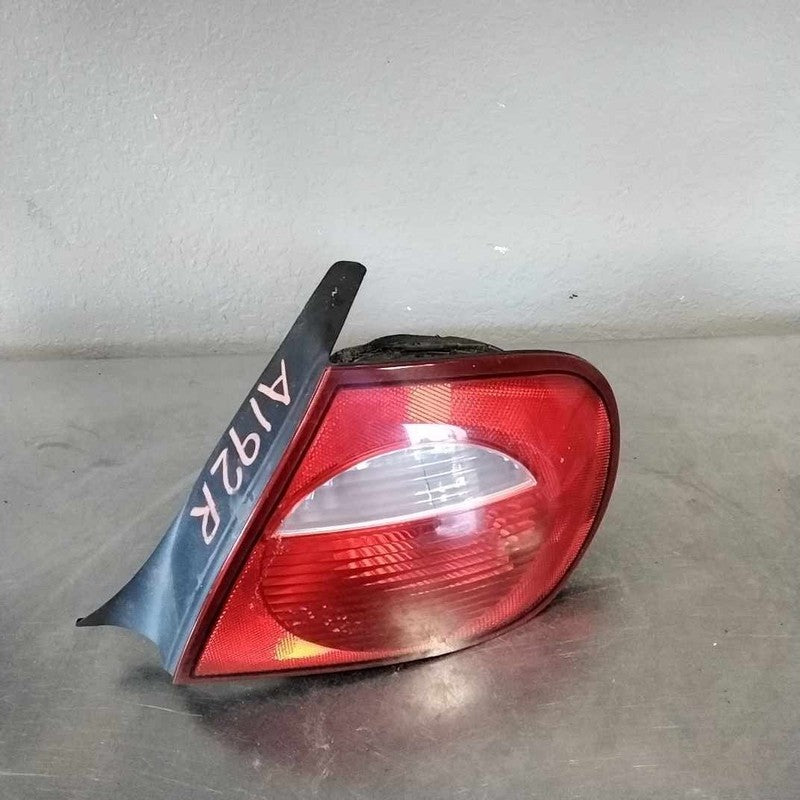 Tail Light Assembly DODGE NEON Right 03 04 05