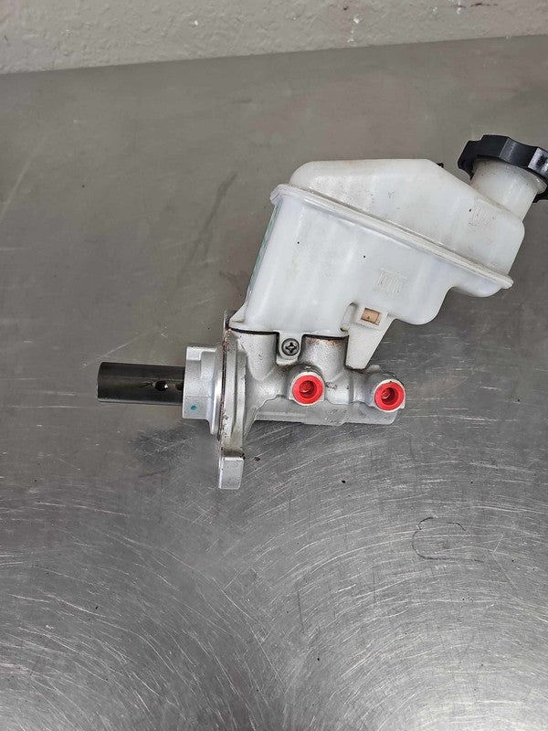 2011-2015 Kia Optima Master Cylinder OEM#585102T200