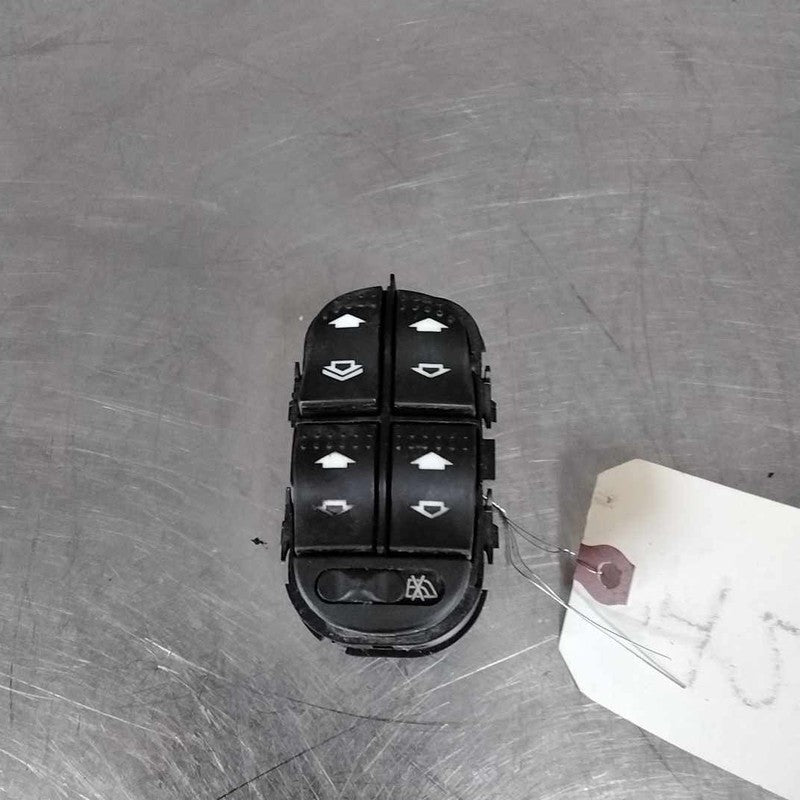 Door Switch Front FORD FOCUS 00 01 02 03 04 05 06 07