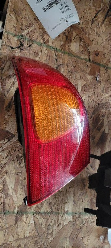 Tail Light Assembly TOYOTA COROLLA Left 98 99 00 01 02