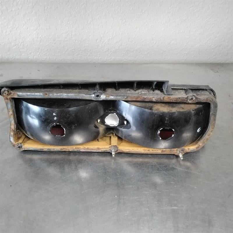 Tail Light Assembly FORD FULL SIZE Left 73 74