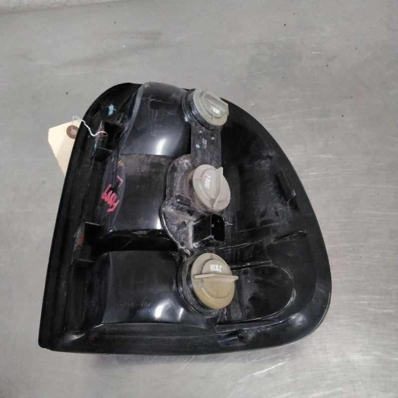 Tail Light Assembly DODGE DURANGO Left 98 99 00 01 02 03