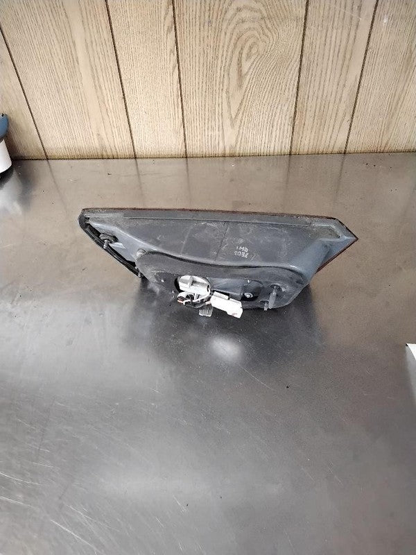 Tail Light Assembly HYUNDAI SONATA Right 08