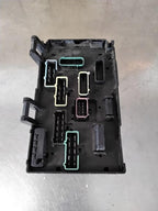 2001-2002 Chrysler Town & Country Engine Fuse Box OEM#4869100AG