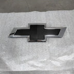 2016 Chevrolet Silverado 1500 Emblem OEM#23236301 New In Box