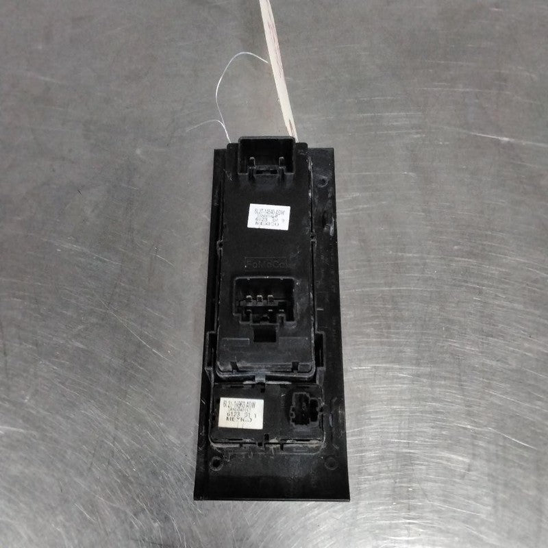 Door Switch Front MERCURY MOUNTAINEER 06 07