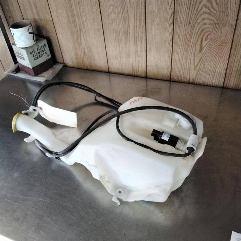 Washer Bottle JEEP GRAND CHEROKEE 05 06