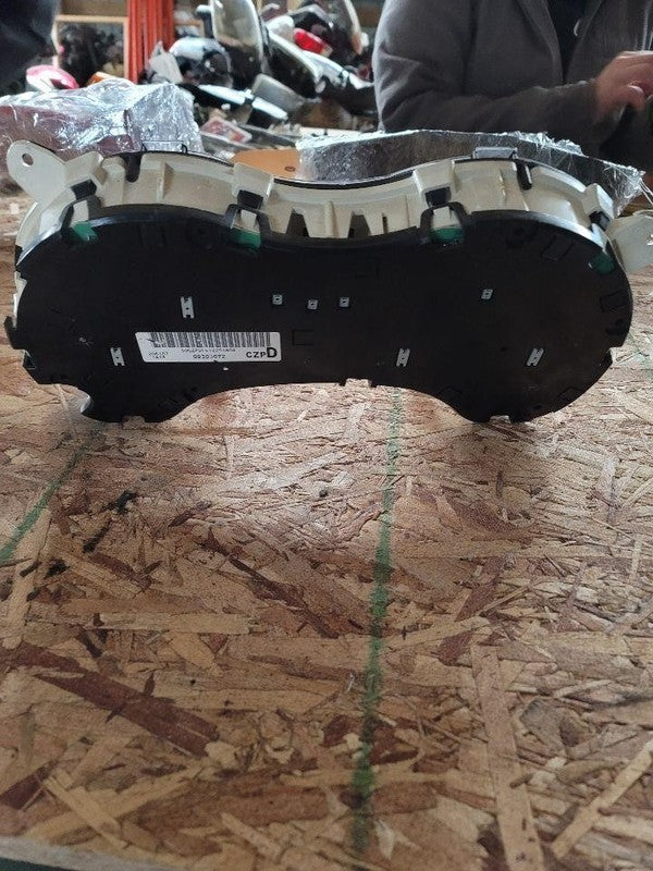 Speedometer PONTIAC GRAND AM 00 01 02 03 04 05