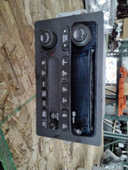 Audio & Visual Equip.(radio) GMC ENVOY 02 03