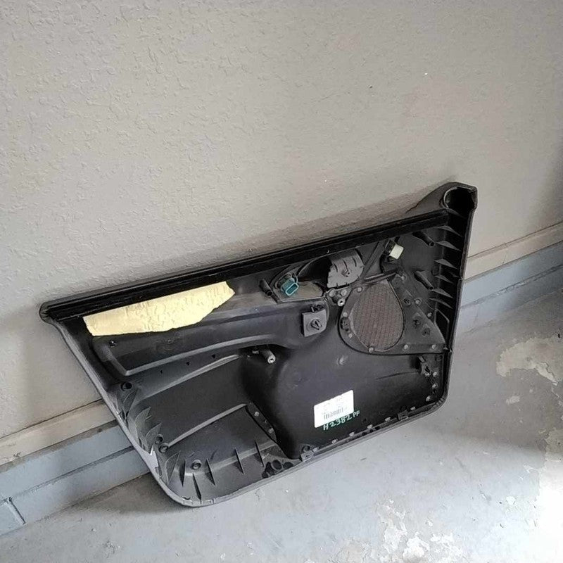 Front Door Trim Panel FORD FOCUS Right 00 01 02 03