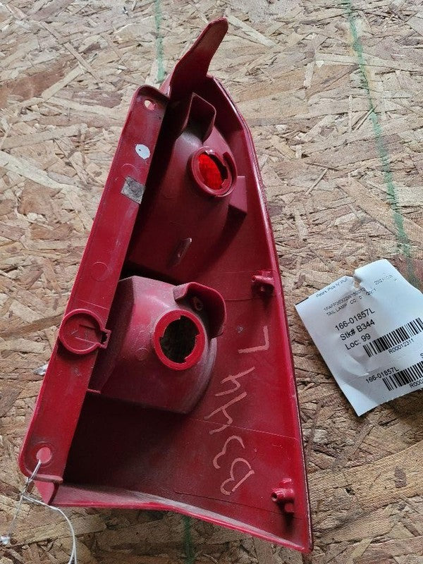 Tail Light Assembly FORD FOCUS Left 00 01 02 03 04 05 06 07