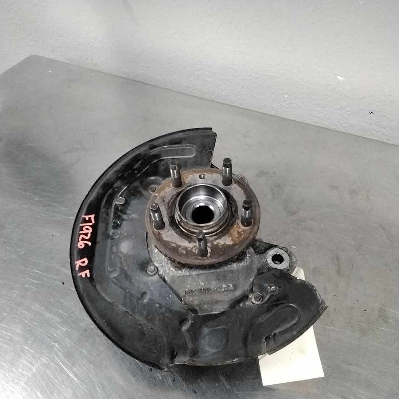 Spindle Knuckle Front FORD TAURUS Right 13 14 15 16 17 18 19