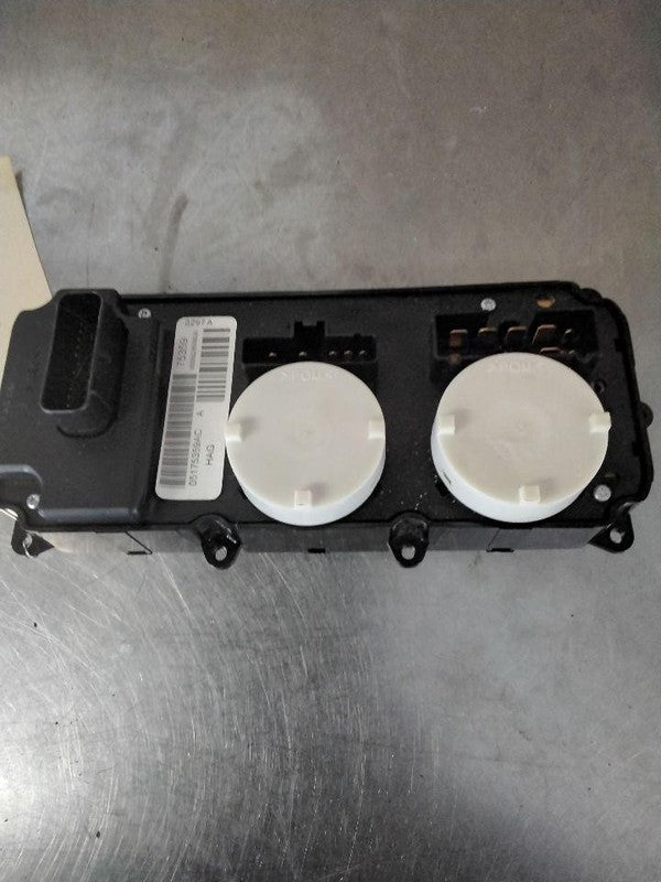 Heater A/c Control CHRYSLER TOWN CNTRY 04 05 06 07