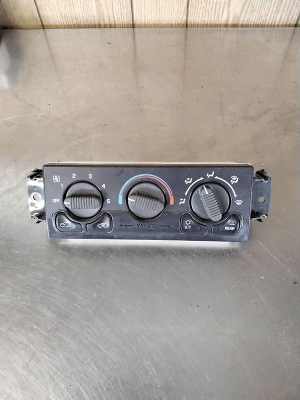 Heater A/c Control CHEVY SILVERADO 1500 99 00 01 02