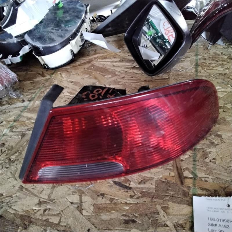 Tail Light Assembly DODGE STRATUS Right 01 02 03 04 05 06