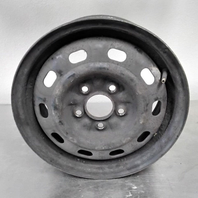 2002-2005 Wheel KIA Sedona #560-74559